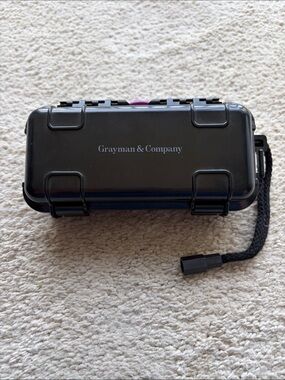 Grayman & Company Keyhole Impact Resistant Sunglasses Make An Offer!